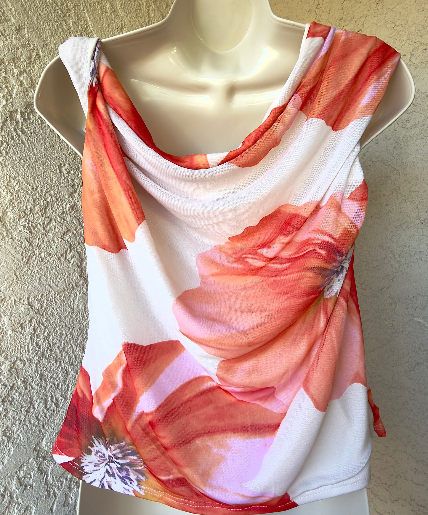 CURVY Hibiscus Flower Top
